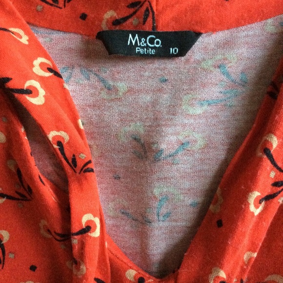 Sexy Red Tie Neck Top - Picture 2 of 3